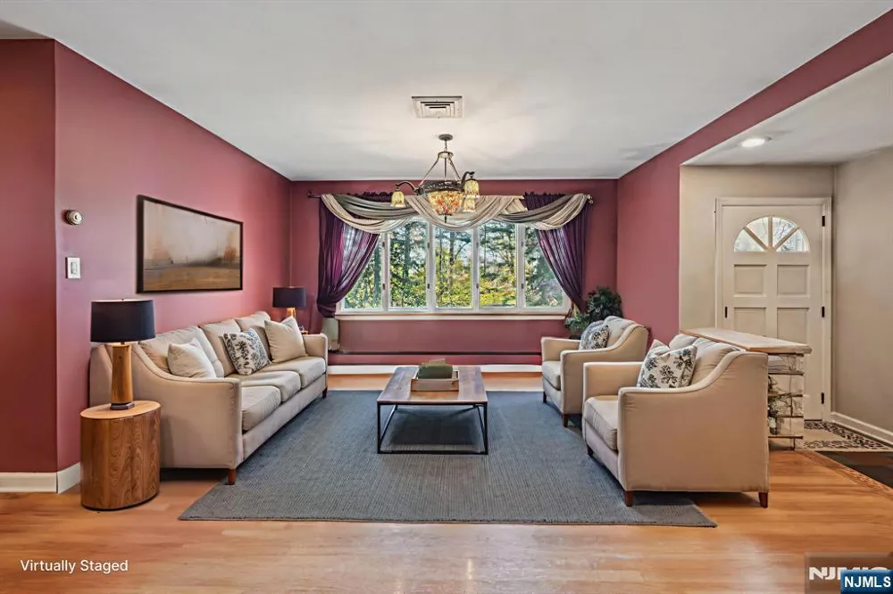 59 Old Stone Church Road Upper Saddle River, NJ 07458