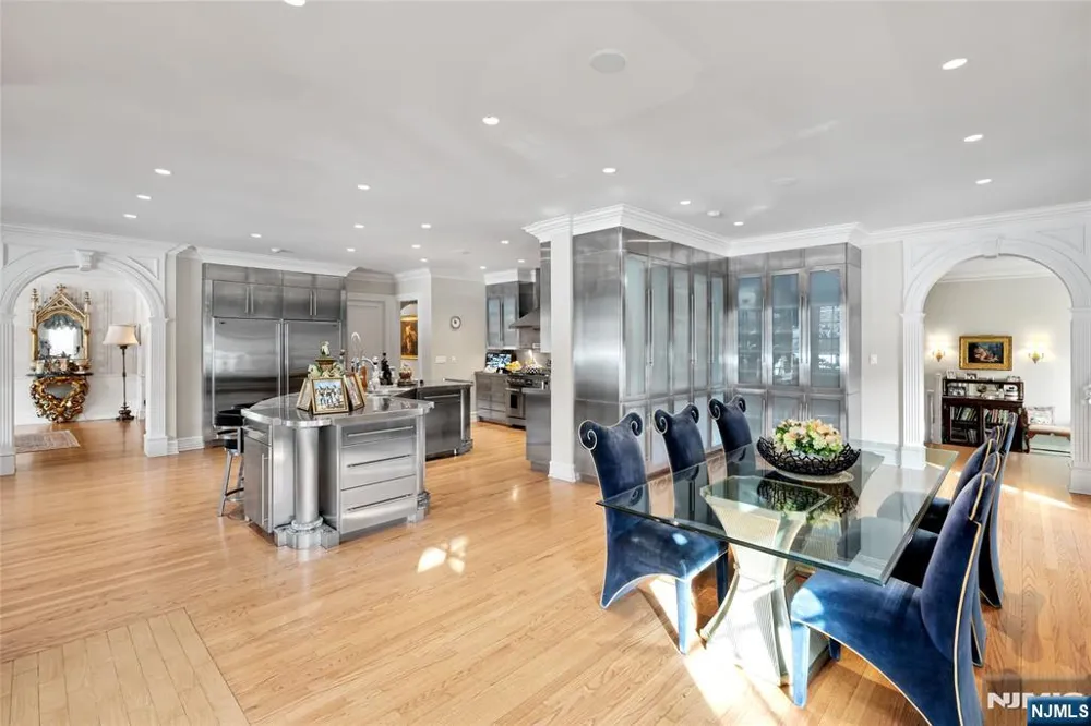 12 The Esplanade Alpine, NJ 07620