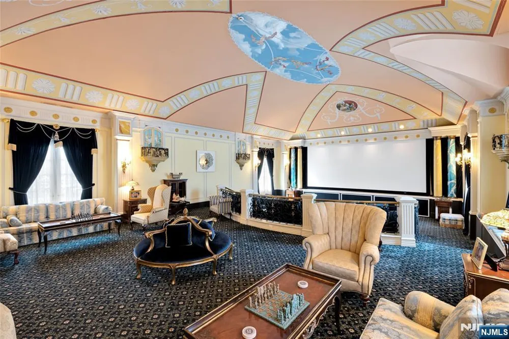 12 The Esplanade Alpine, NJ 07620