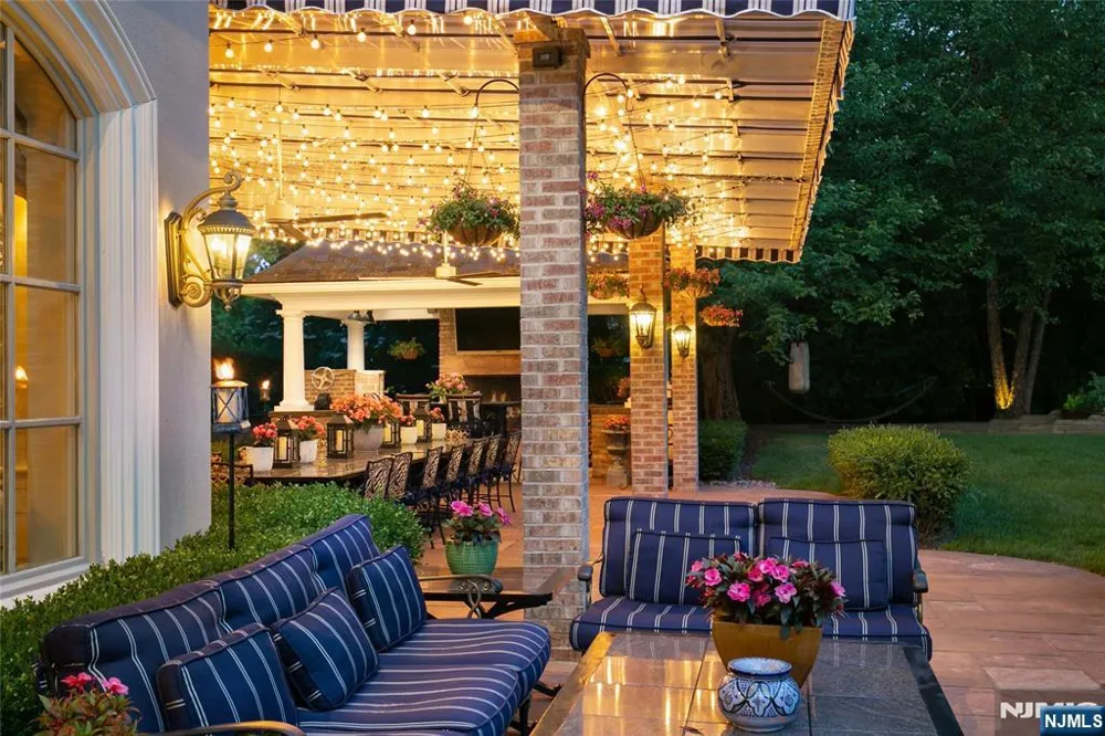12 The Esplanade Alpine, NJ 07620