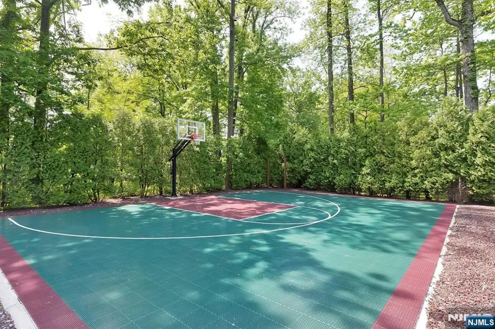 12 The Esplanade Alpine, NJ 07620