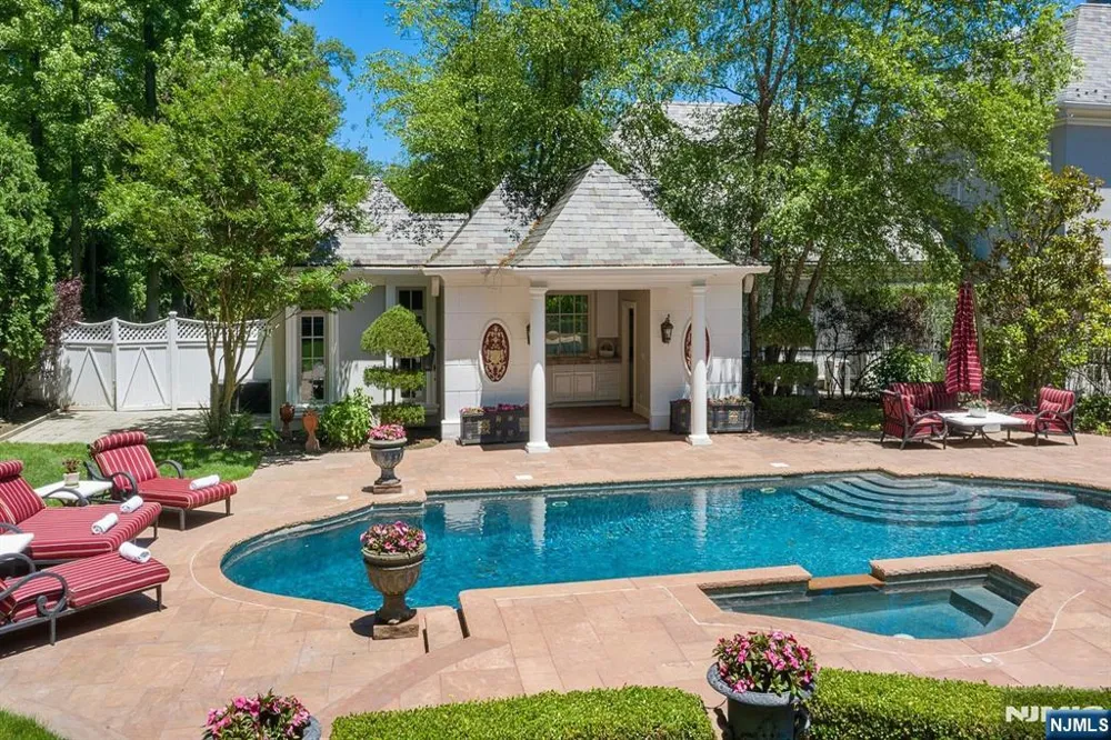 12 The Esplanade Alpine, NJ 07620