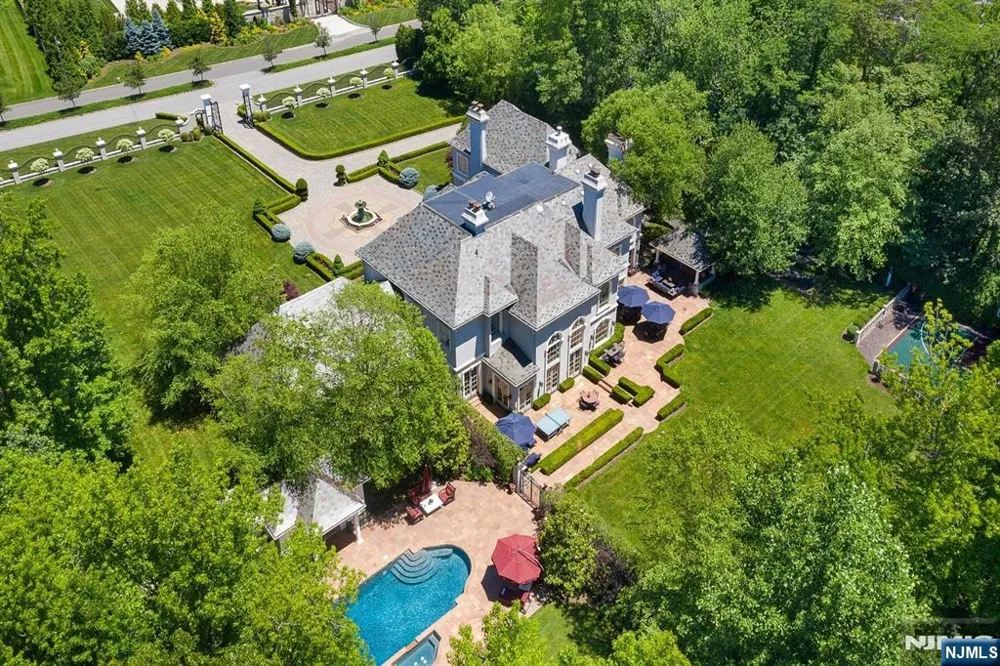 12 The Esplanade Alpine, NJ 07620