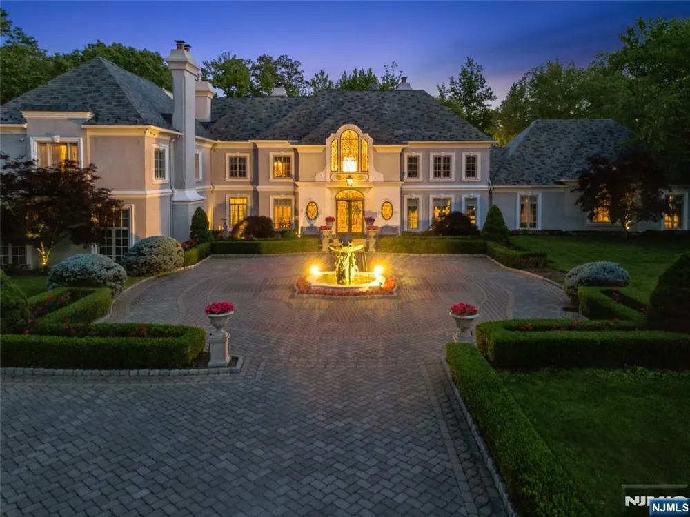 12 The Esplanade Alpine, NJ 07620