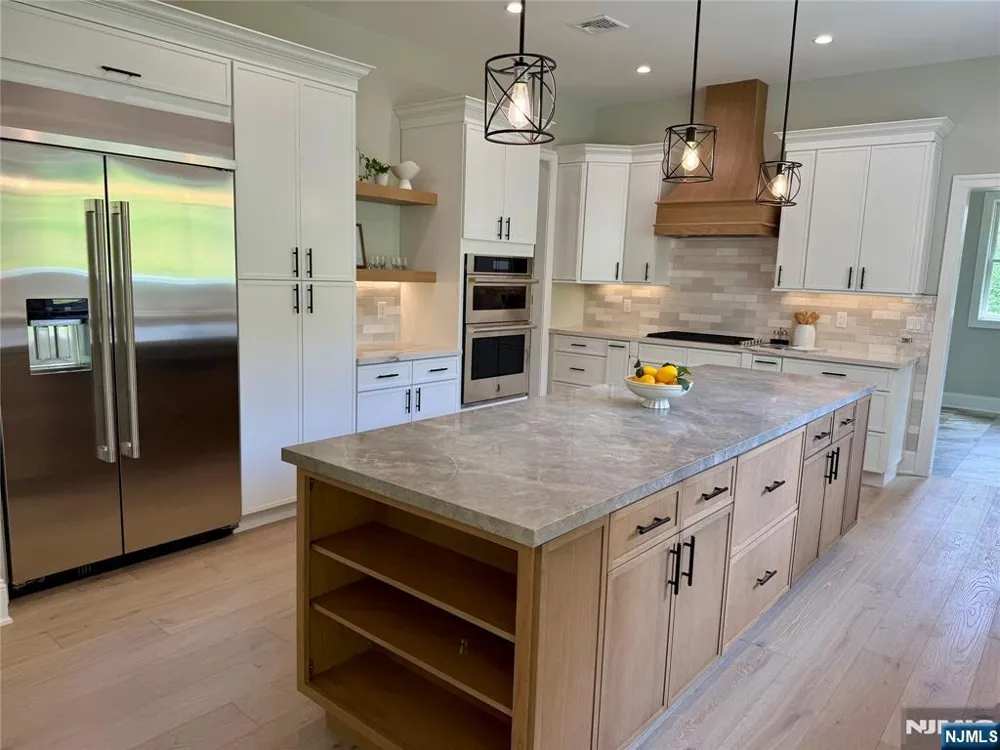 3 Bristol Ridge Road Boonton Township, NJ 07005