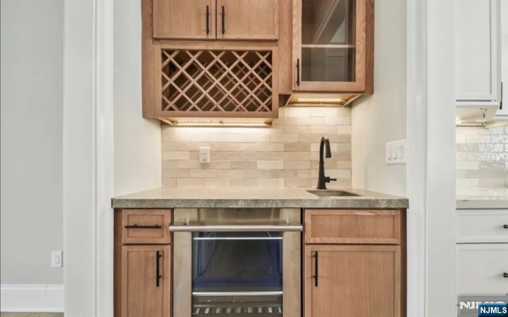 3 Bristol Ridge Road Boonton Township, NJ 07005
