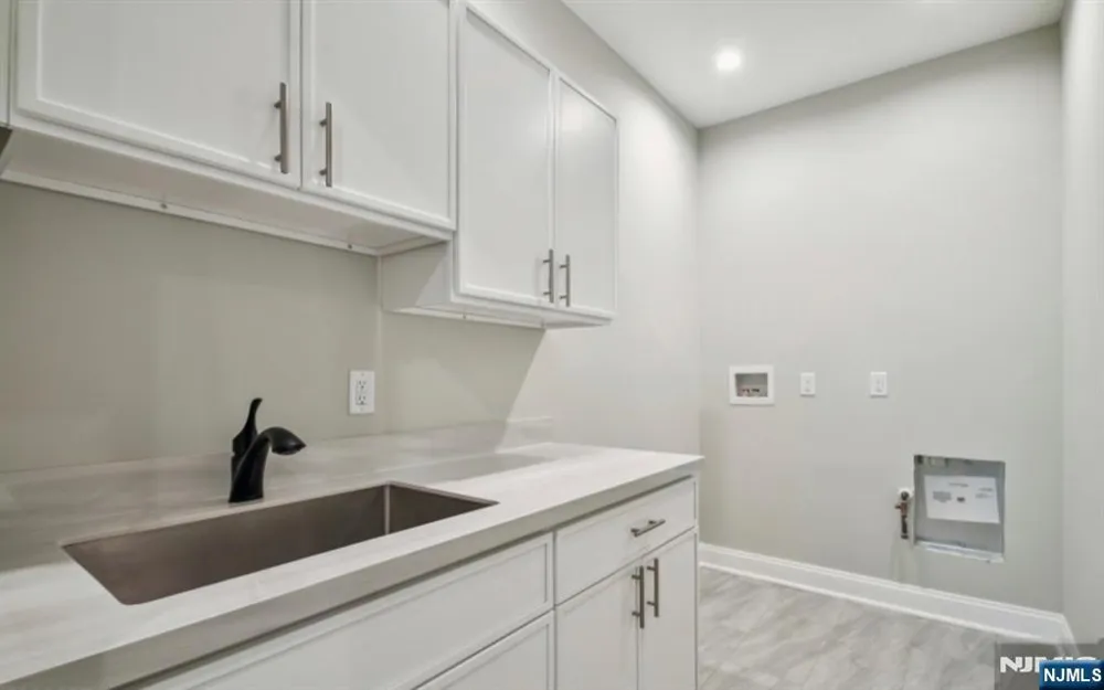 3 Bristol Ridge Road Boonton Township, NJ 07005