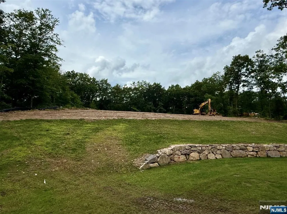 3 Bristol Ridge Road Boonton Township, NJ 07005