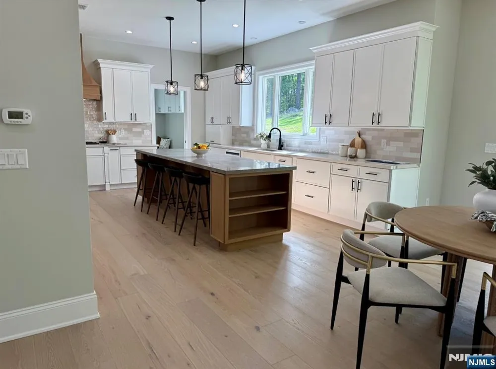 3 Bristol Ridge Road Boonton Township, NJ 07005
