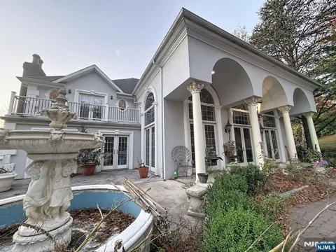 19 Powder Hill Road