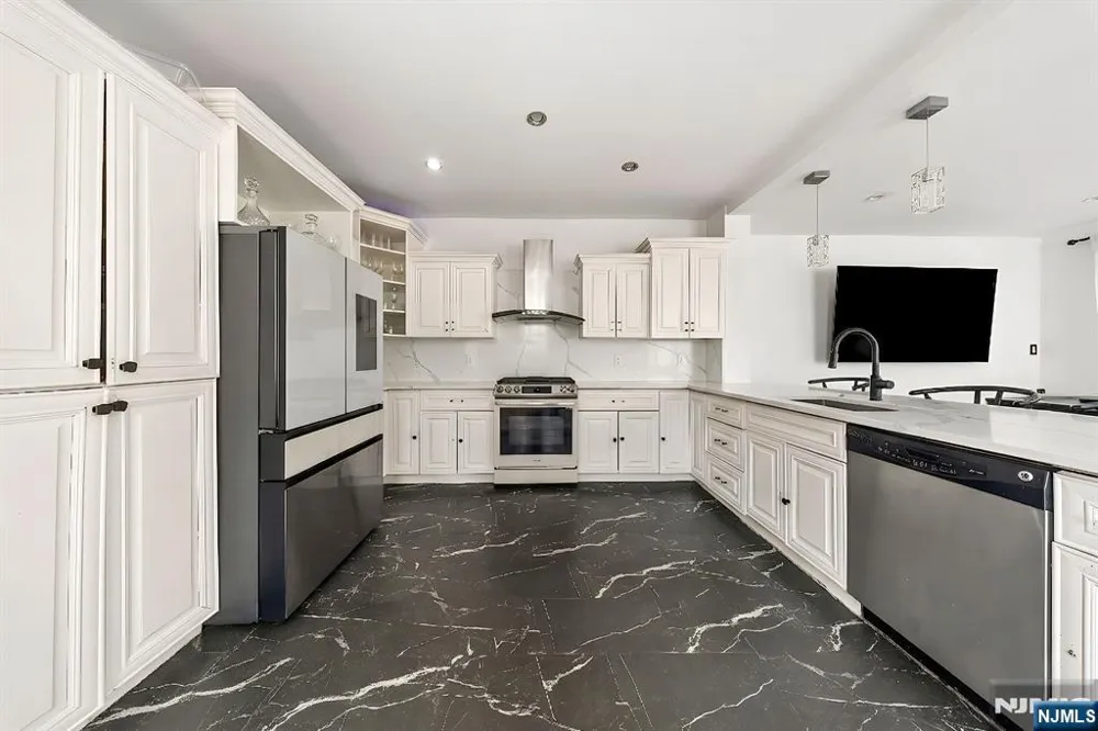 280 Malcolm Avenue Garfield, NJ 07026