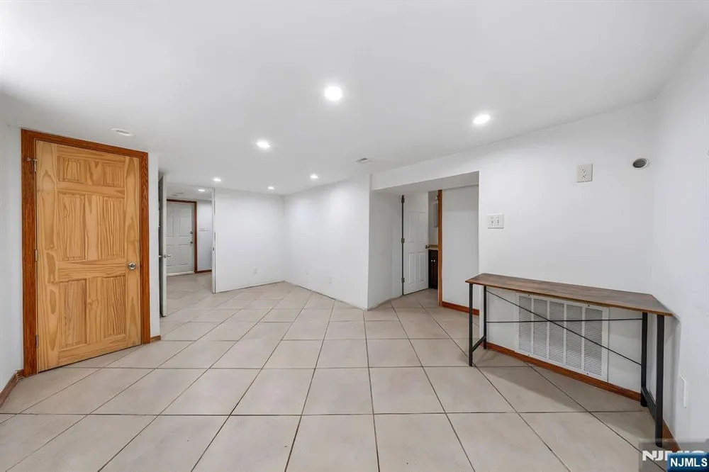 280 Malcolm Avenue Garfield, NJ 07026