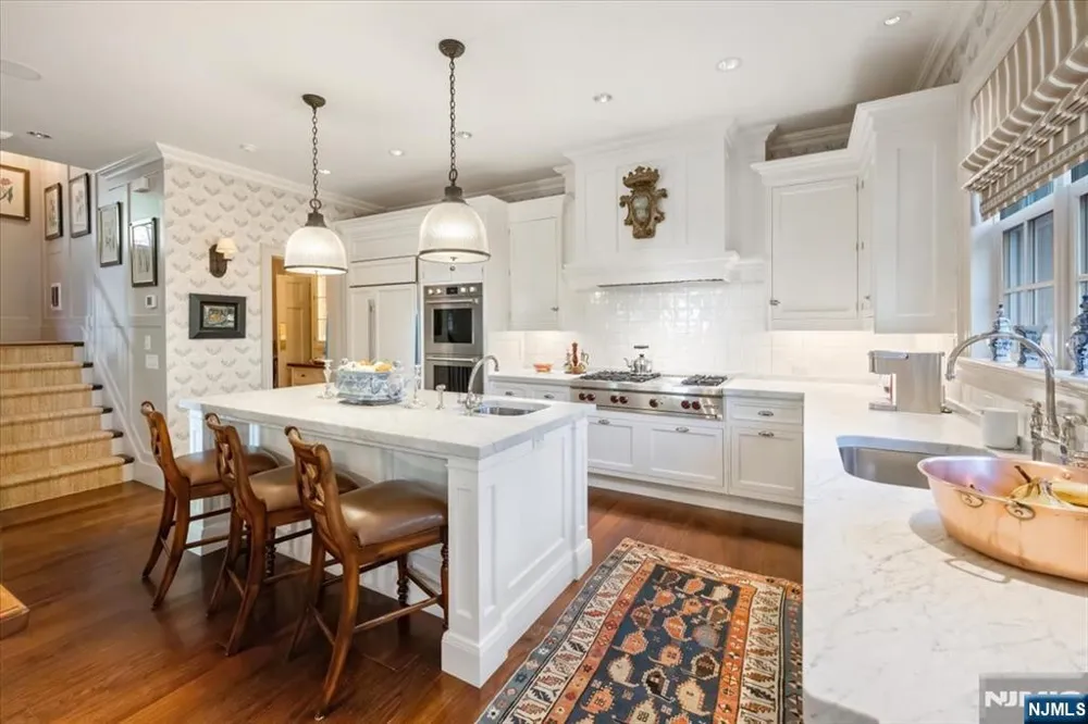 200 Lincoln Street Englewood, NJ 07631