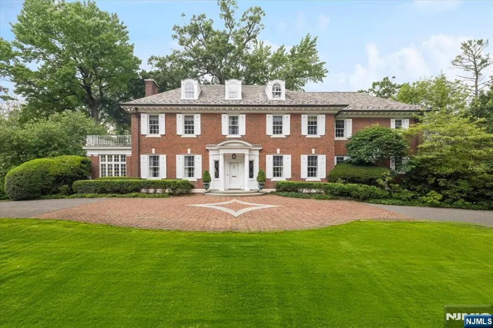 200 Lincoln Street Englewood, NJ 07631