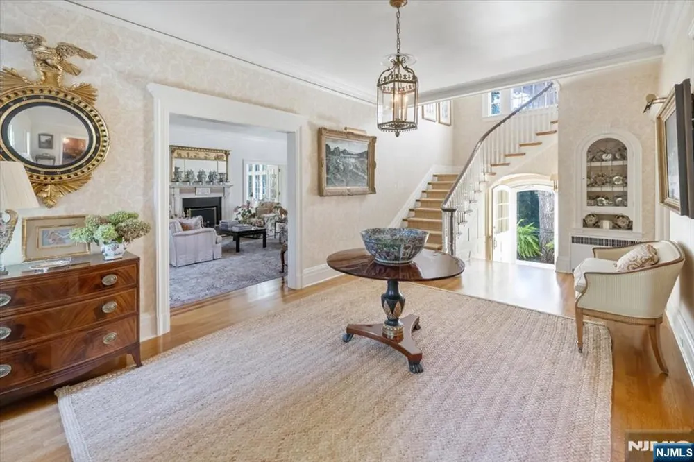200 Lincoln Street Englewood, NJ 07631