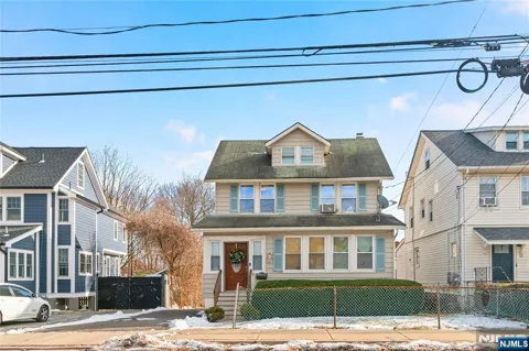 10 Harrison Avenue