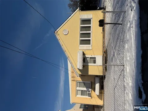 54 Bergen Street