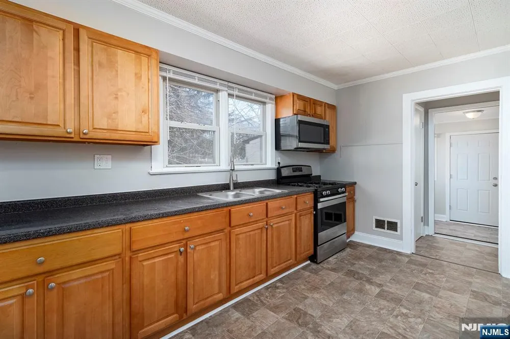 2557 Wh-Mer Road Hamilton, NJ 08619