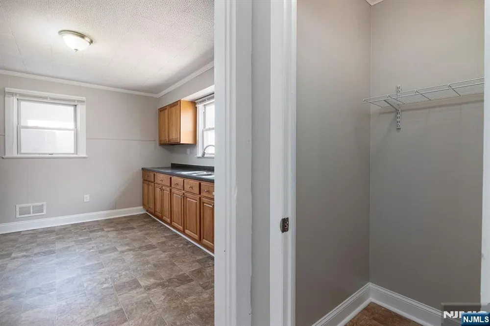 2557 Wh-Mer Road Hamilton, NJ 08619