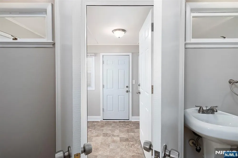 2557 Wh-Mer Road Hamilton, NJ 08619