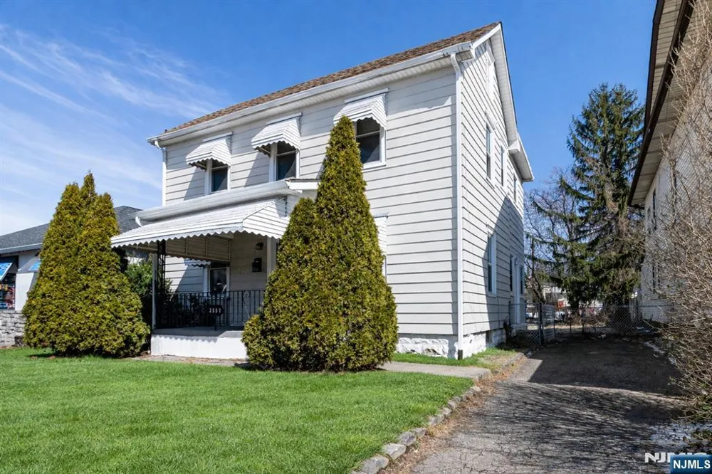 2557 Wh-Mer Road Hamilton, NJ 08619