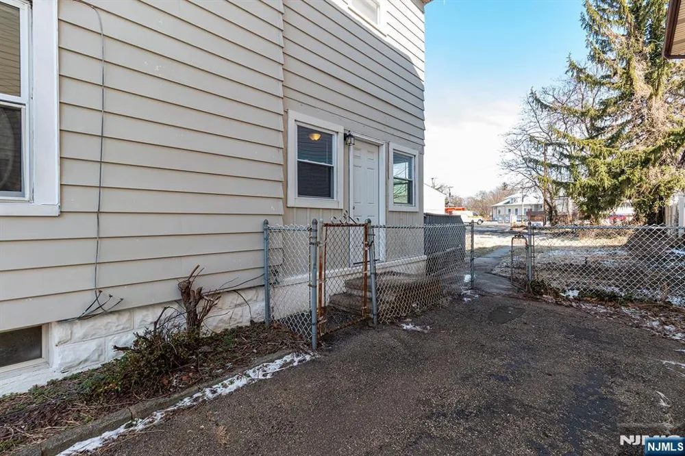 2557 Wh-Mer Road Hamilton, NJ 08619