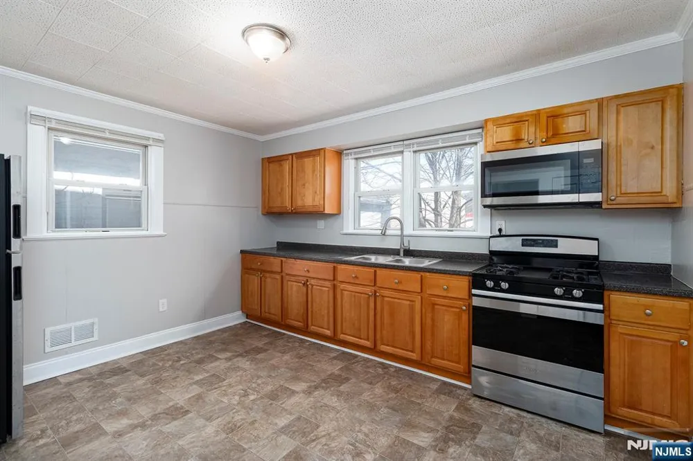 2557 Wh-Mer Road Hamilton, NJ 08619