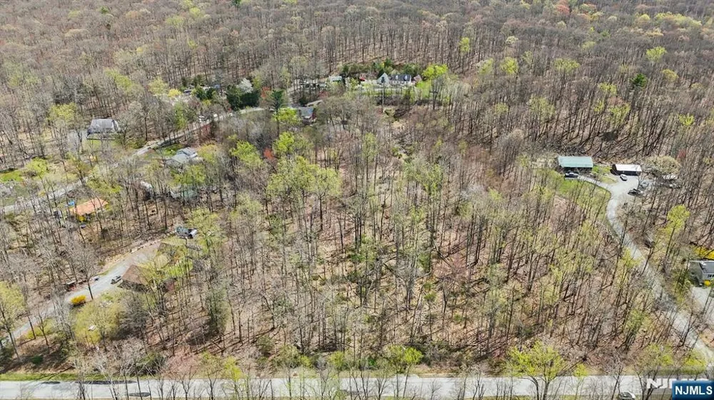 11 Oak Ridge Road Montague, NJ 07827