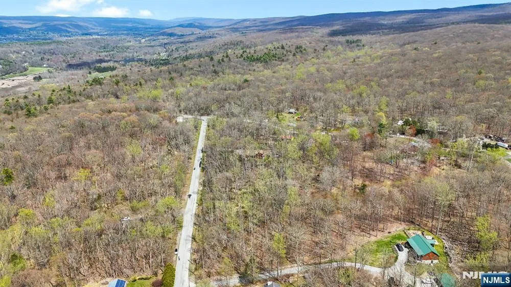 11 Oak Ridge Road Montague, NJ 07827