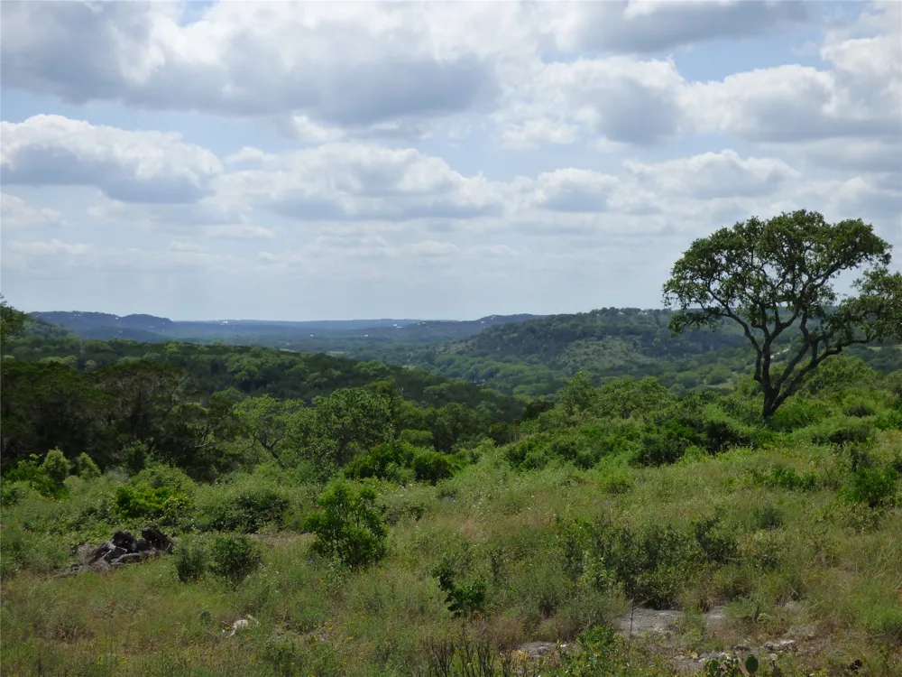 5771 Hilliard Road San Marcos, TX 78666