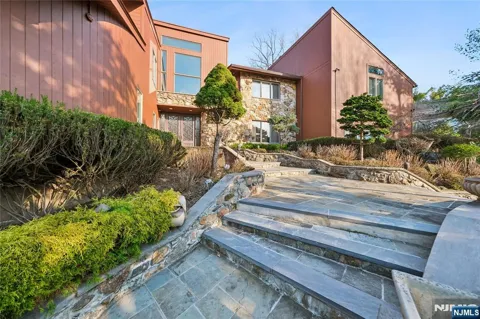 93 Jackson Drive