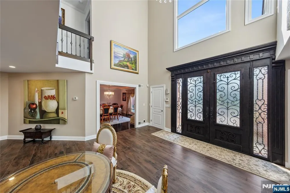 93 Jackson Drive Cresskill, NJ 07626