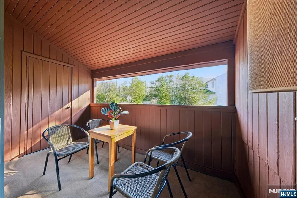 93 Jackson Drive Cresskill, NJ 07626