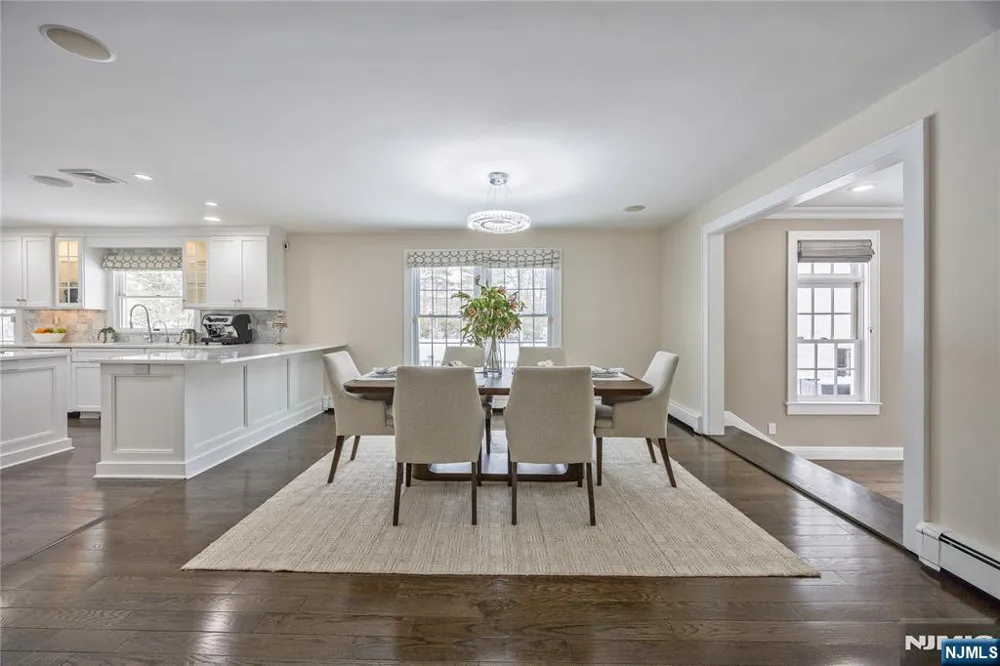 202 Chestnut Ridge Road Saddle River, NJ 07458