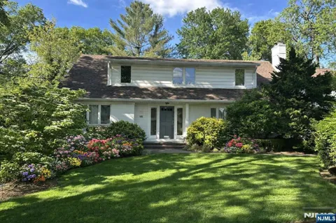 711 Camperdown Road