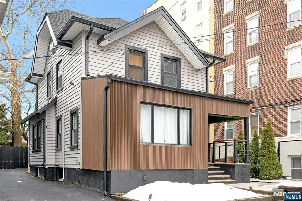 31 72nd Street North Bergen, NJ 07047