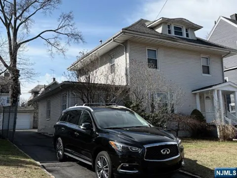 460 New England Terrace