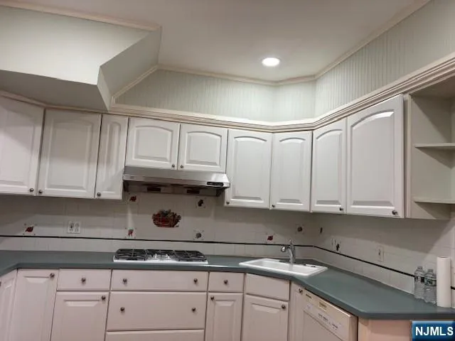 460 New England Terrace Orange, NJ 07050