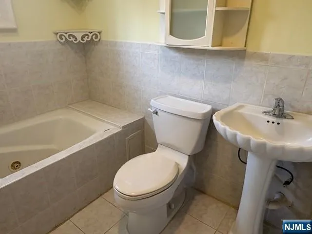 460 New England Terrace Orange, NJ 07050