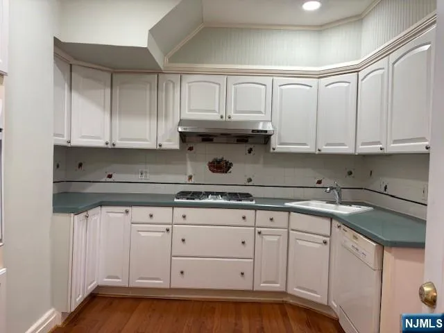 460 New England Terrace Orange, NJ 07050