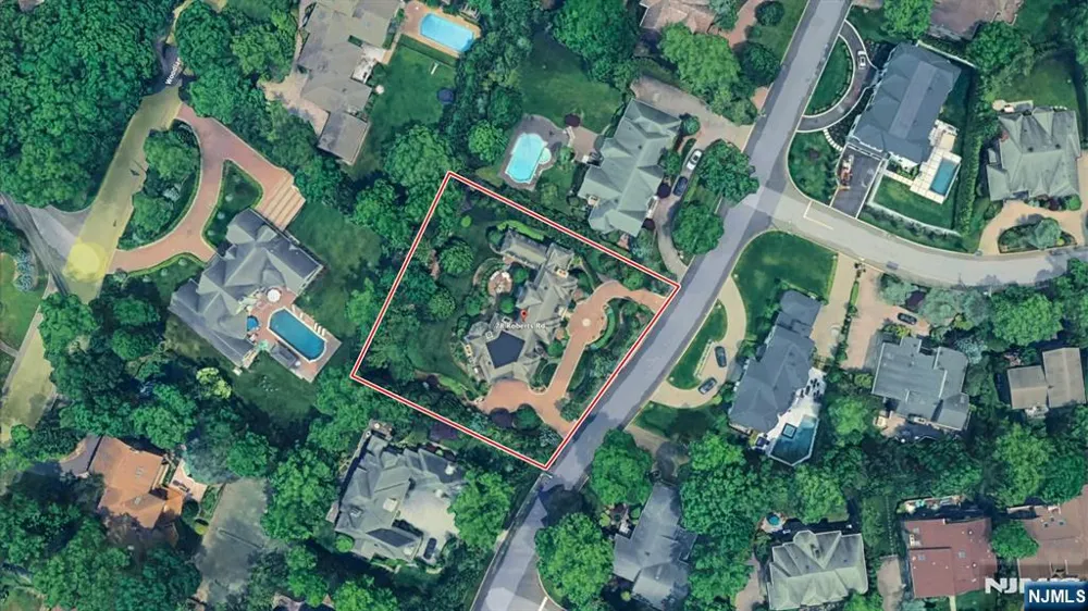 78 Roberts Road Englewood Cliffs, NJ 07632