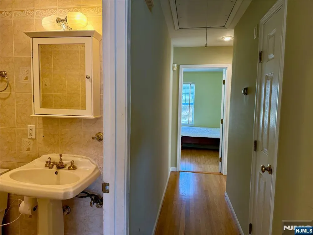 101 Phelps Avenue Englewood, NJ 07631