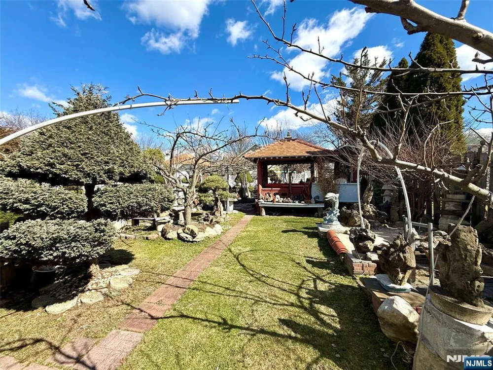 101 Phelps Avenue Englewood, NJ 07631