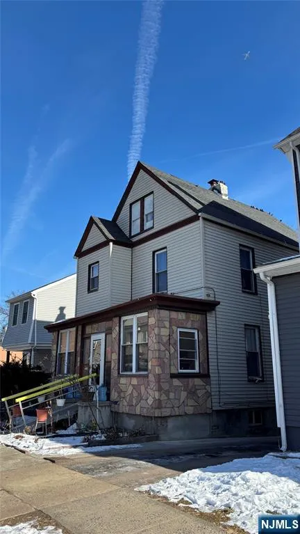 280 Lincoln Street East Orange, NJ 07017
