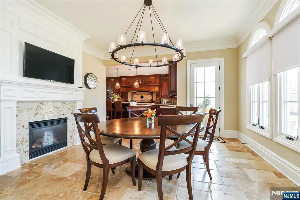 144 Truman Drive Cresskill, NJ 07626