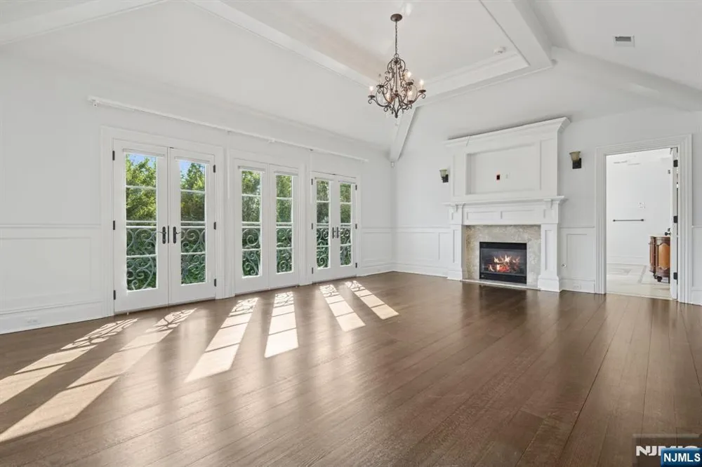 144 Truman Drive Cresskill, NJ 07626