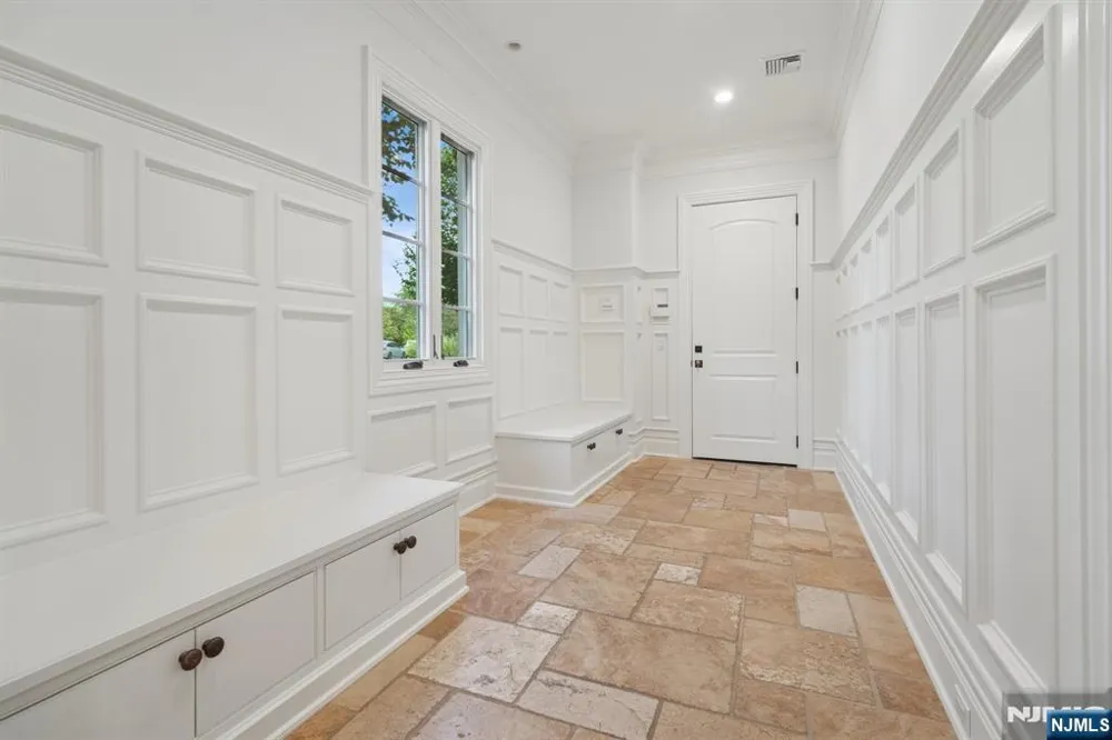 144 Truman Drive Cresskill, NJ 07626