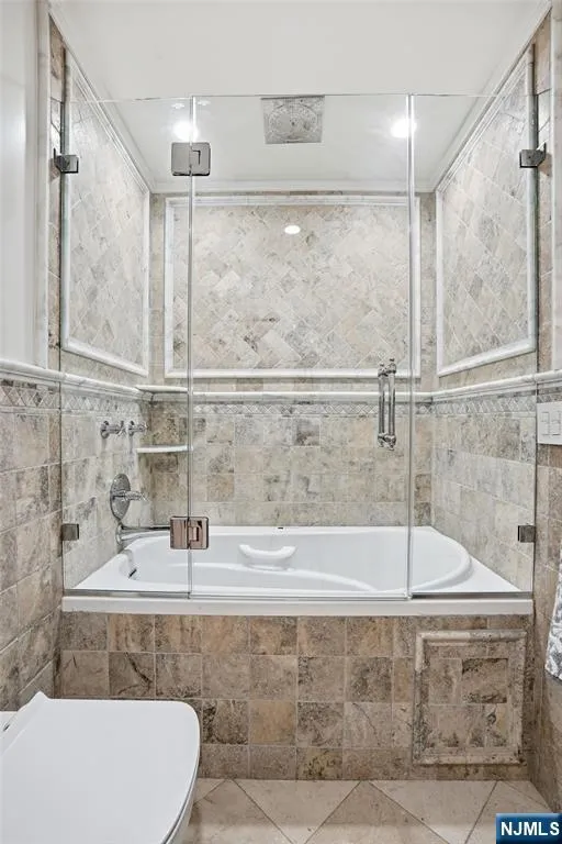 405 Liberty Road Englewood, NJ 07631