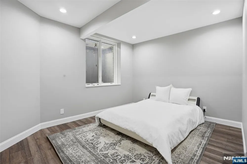 405 Liberty Road Englewood, NJ 07631