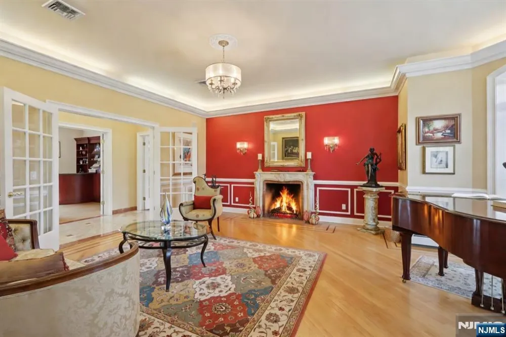 14 Werimus Brook Road Saddle River, NJ 07458